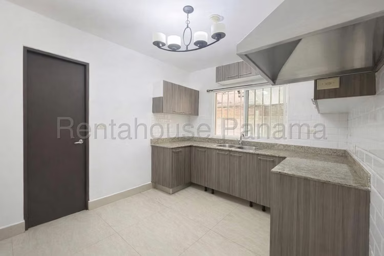 alquilo casa en costa verde rolling hills OF 26-7741
