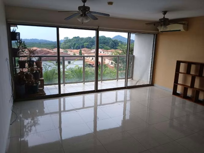 Apartamento en Midrise - Imagen 3