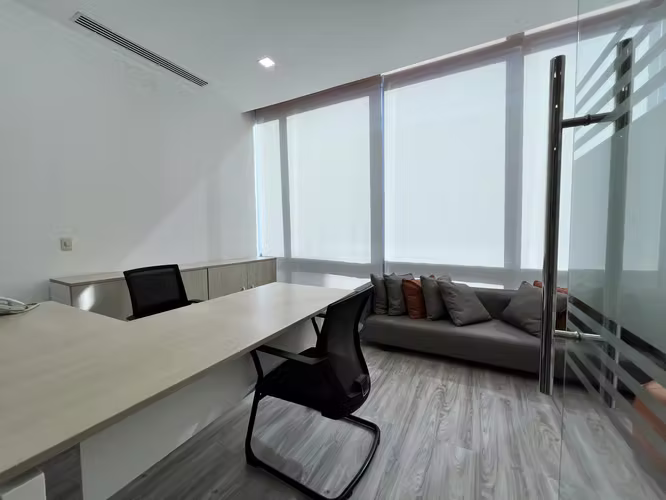 Oficina en Venta / Alquiler – Office Plex 70 | Santa María Business District