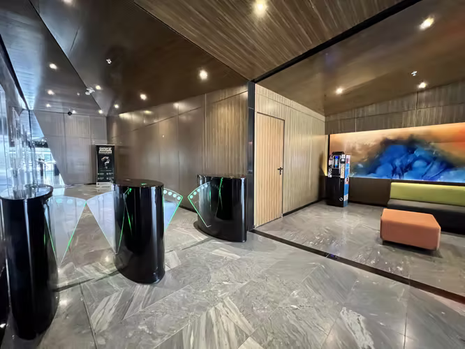 Oficina en Venta / Alquiler – Office Plex 70 | Santa María Business District