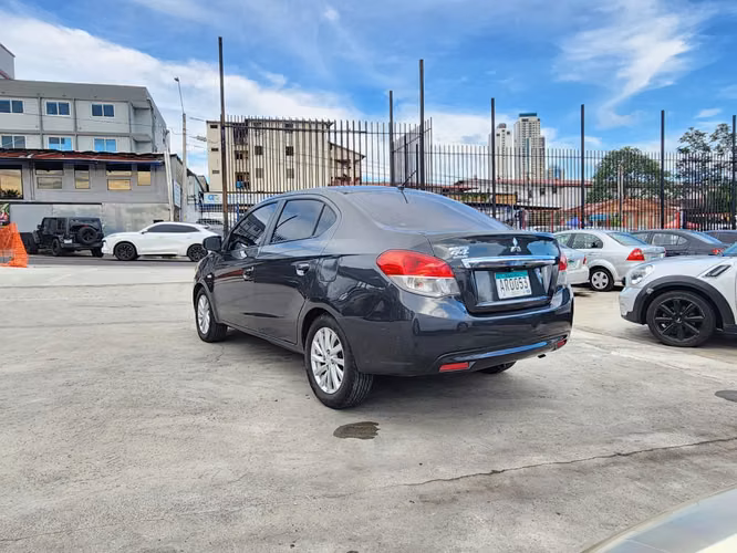 Mitsubishi Mirage 2015
