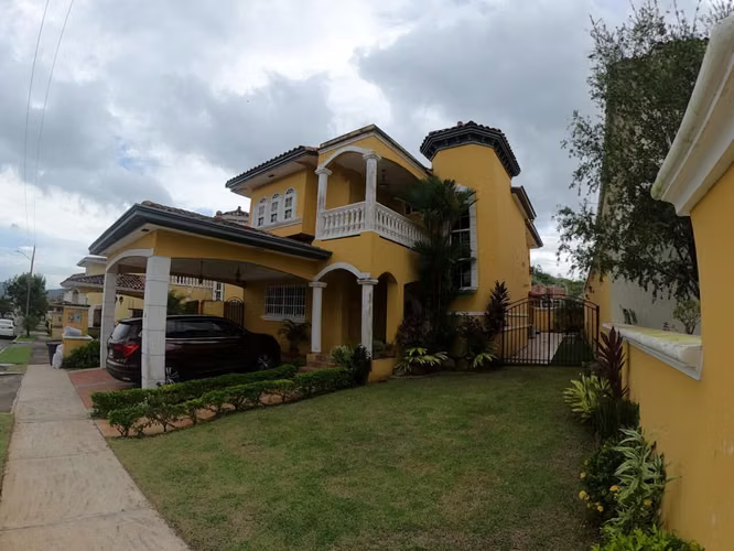 House for Sale in Altos de Panama 22*2105Mfk