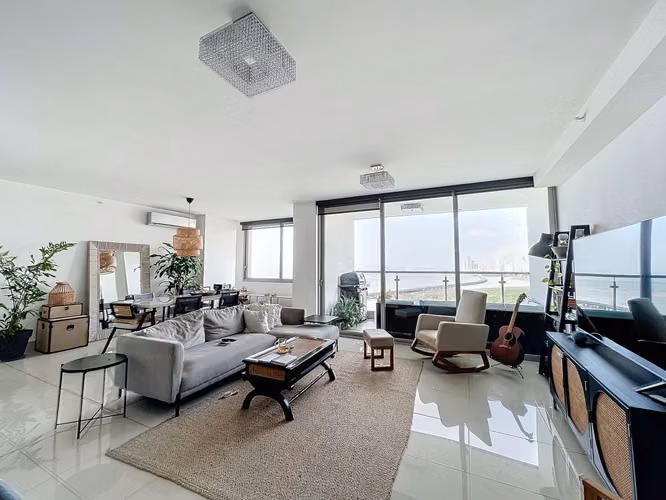 Apartment for Sale in Costa del Este – PH Bali