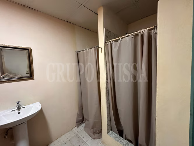 Se Vende! Amplia Casa con Apartamento Adosado en Nueva Gorgona - Imagen 7