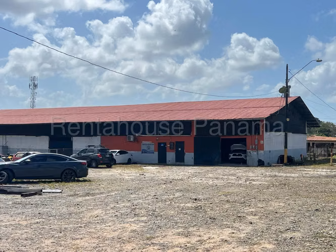 Se Alquila Galera con Terreno en Chorrera MDV26-7712