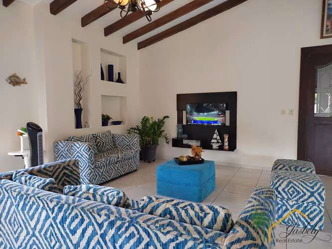 Casa con Piscina Privada cerca de Coronado | Spacious Home with Private Pool