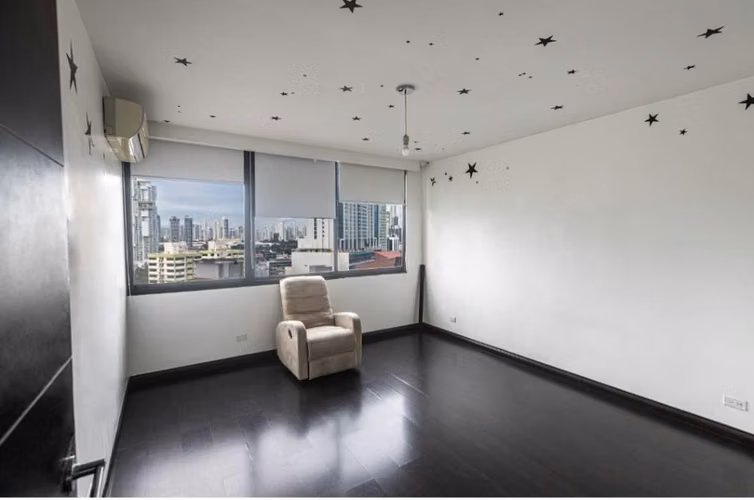 Venta de apto en Ave. Balboa, Ph Los Delfines- ganga - Imagen 3