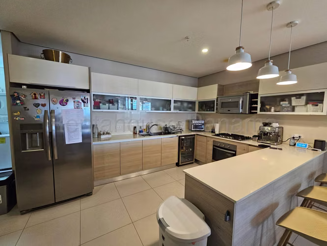 Se Vende Apartamento en Costa del Este LA26-8278