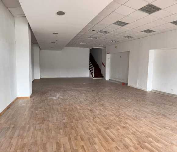 (2) EN VENTA LOCAL COMERCIAL EN COLÓN, EN PLAZA MILLENIUM DE DOS NIVELES – AMPLIOS ESPACIOS Y EXCELENTE UBICACIÓN (460.61 m²)