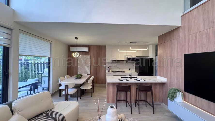 Venta de casa en Panamá Norte    AK