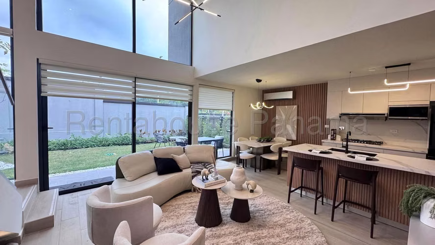 Venta de casa en Panamá Norte    AK