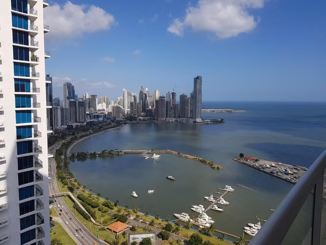 Apartamento Frente Al Mar en la Av Balboa con Terrazas Privadas - Imagen 15