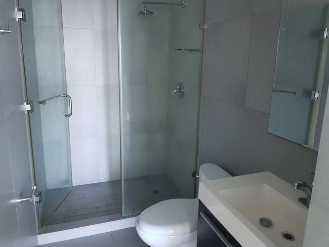 Apartamento Frente Al Mar en la Av Balboa con Terrazas Privadas - Imagen 11