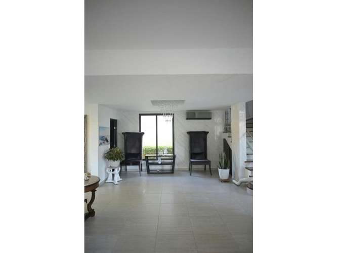 CASA EN VENTA EN PANAMÁ PACÍFICO – PH NATIVA CON TERRAZA