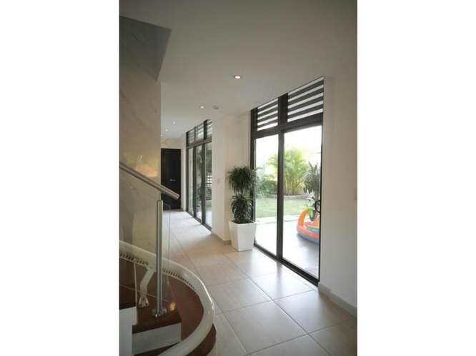 CASA EN VENTA EN PANAMÁ PACÍFICO – PH NATIVA CON TERRAZA