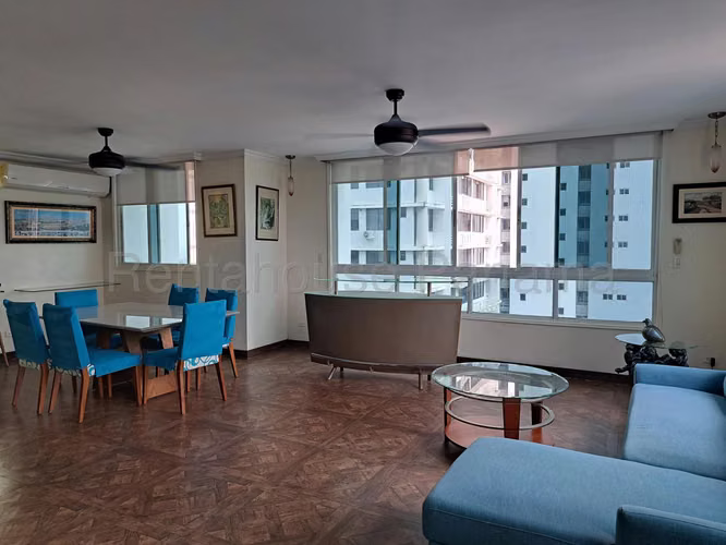 Venta de Apartamento en Calle 50 Ph Bahia Obarrio CCO