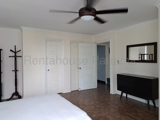 Venta de Apartamento en Calle 50 Ph Bahia Obarrio CCO