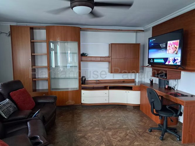 Venta de Apartamento en Calle 50 Ph Bahia Obarrio CCO