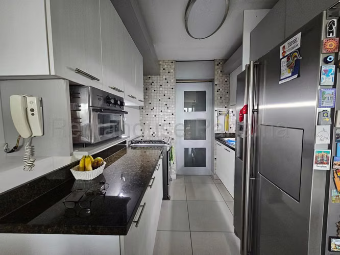 Vendo Apartamento en San Francisco OF 26-6915