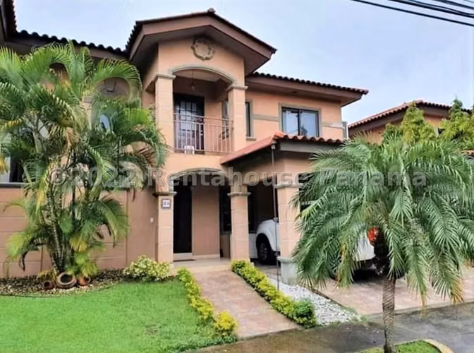 House for sale in Versailles OF 26-2093