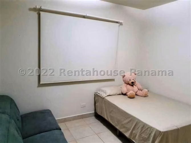 Vendo Casa en Versalles OF 26-2093