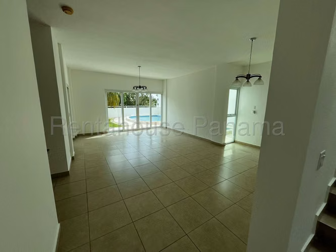 Vendo Casa en Altos de Panama horizontes OF 26-182