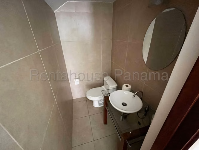 Vendo Casa en Altos de Panama horizontes OF 26-182
