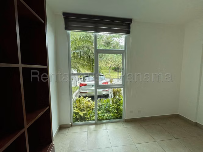 Vendo Casa en Altos de Panama horizontes OF 26-182