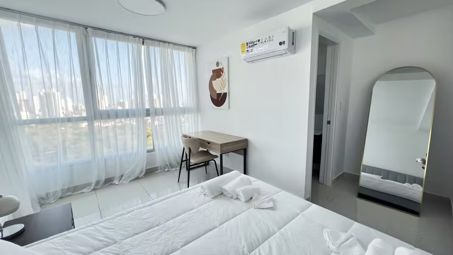 Apartamento Ph Teus Tower II Carrasquilla San Francisco  - Amoblado con Vista al Mar
