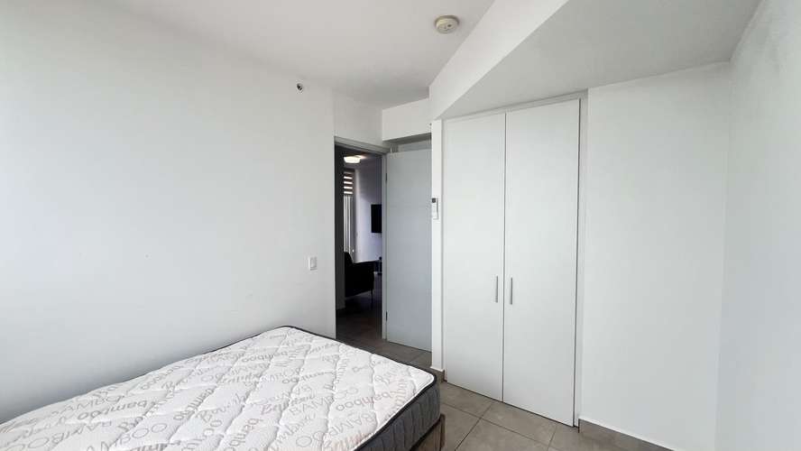 Apartamento Ph Gaudi Via España  - Amoblado 
