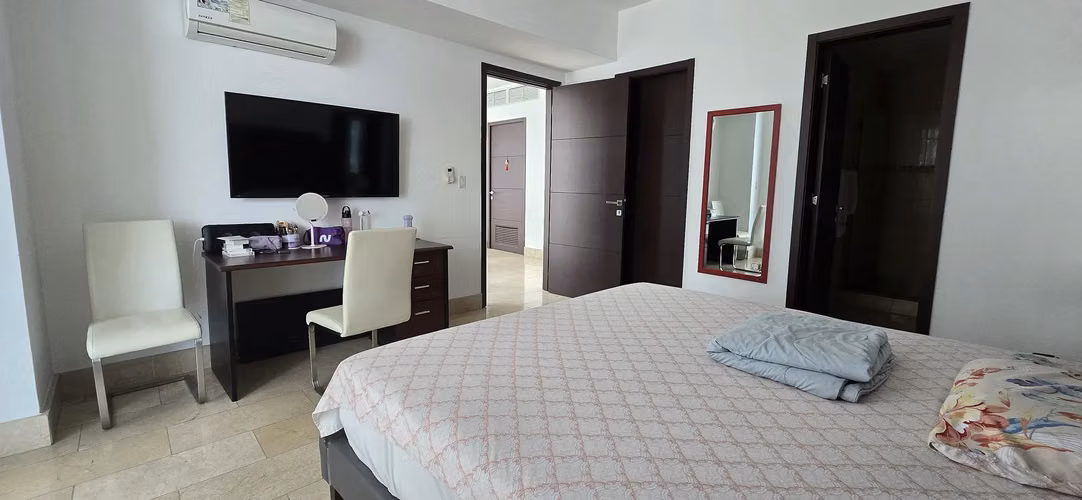 Elegante Apartamento en Punta Pacífica Panamá - Imagen 4