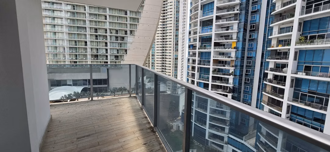Elegante Apartamento en Punta Pacífica Panamá - Imagen 2