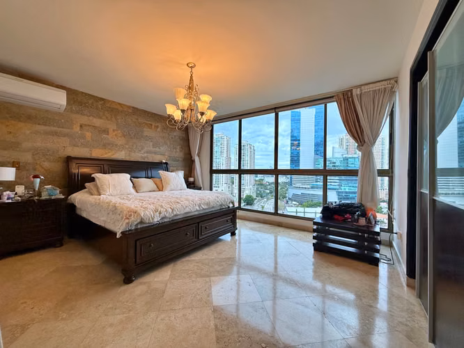 Se vende apartamento en Punta Pacifica, PH OCEAN PARK