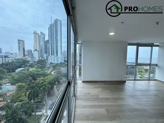 AVENIDA BALBOA...VISTA AL MAR...100 M2...2 PARKING...2 BAÑOS...DEPOSITO...REMODELADA