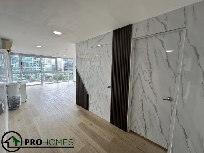 AVENIDA BALBOA...VISTA AL MAR...100 M2...2 PARKING...2 BAÑOS...DEPOSITO...REMODELADA