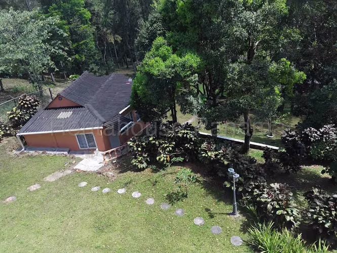 VENTA DE CASA EN ALTOS DE CERRO AZUL CERRO AZUL HQ