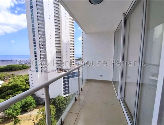 VENTA DE APARTAMENTO EN BAHIA DEL GOLF COCO DEL MAR HQ