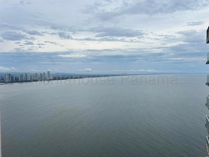 Venta de Apartamento en Punta Pacifica MPM #26-7916
