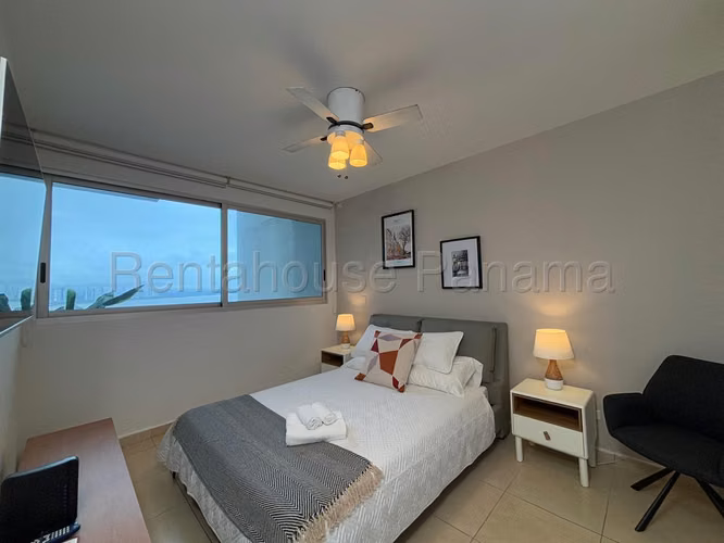 Venta de Apartamento en Punta Pacifica MPM #26-7916