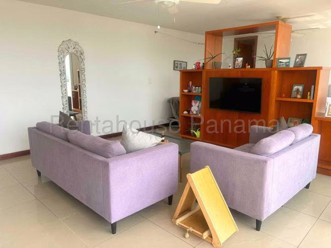 Se Alquila Apartamento en Coco del Mar MDV26-6980