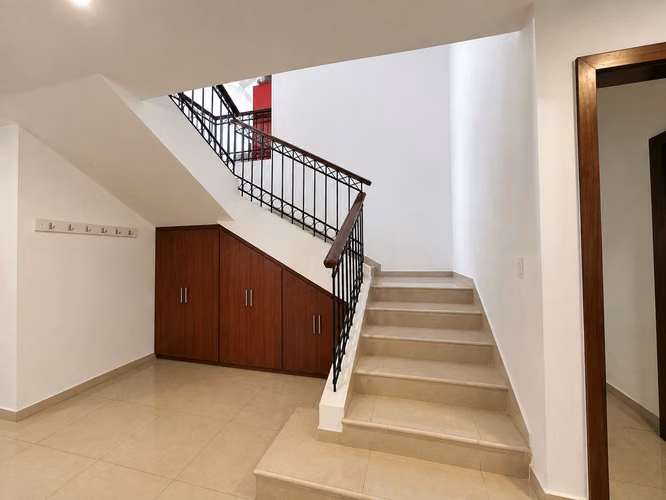ALQUILER CASA EN CLAYTON 874m2 SENDERO DE CAMINO DE CRUCES TC - Imagen 6