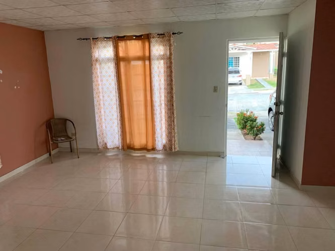 VENDO $116,000 / CIUDAD DEL LAGO / COMUNIDAD PRIVADA / PANAMÁ NORTE / LAS CUMBRES