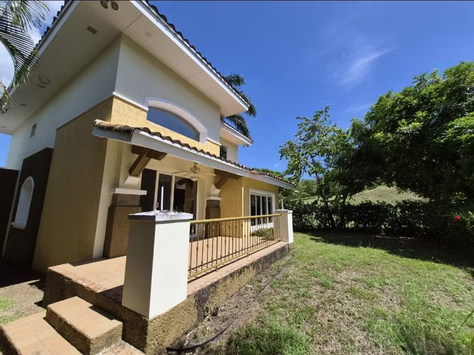 Casa en Tucan Country Club