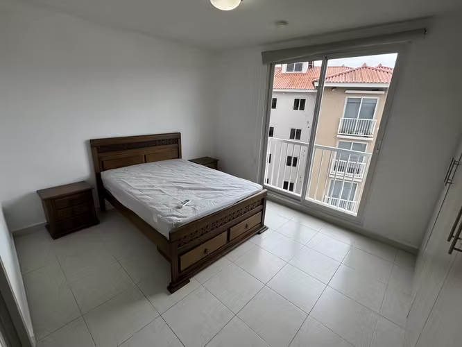 ALQUILER TORRES DE VERSALLES II / 3 REC / 2 BAÑOS | $1000/Mes