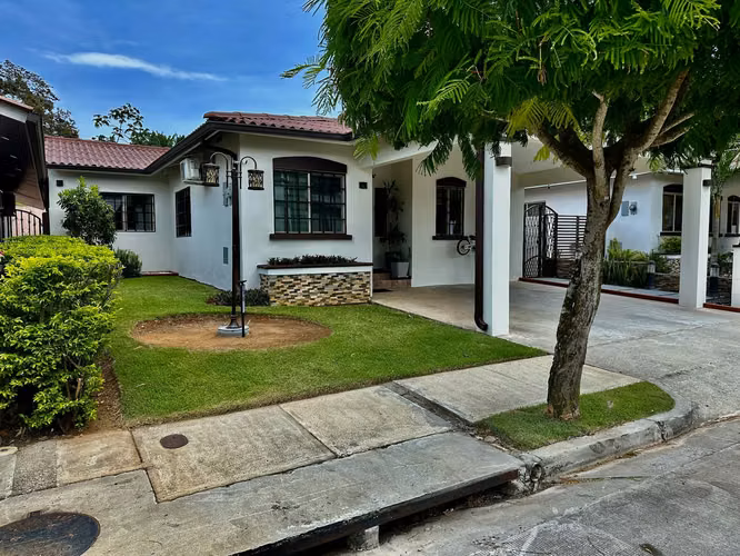 VENTA DE CASAS EN PH SPRING HILLS EN COSTA VERDE PANAMA OESTE