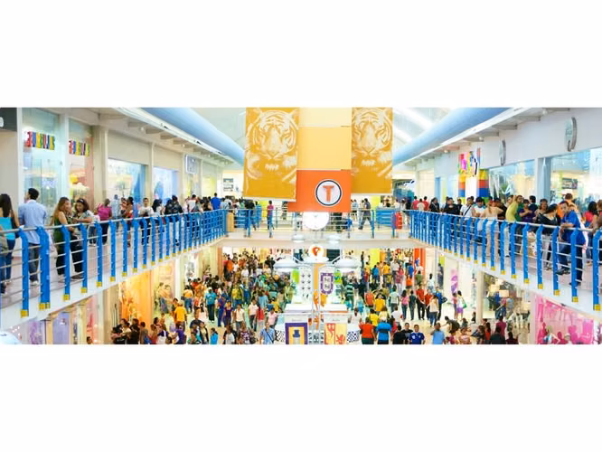 ALQUILER LOCAL COMERCIAL EN ALBROOK MALL 103,67 MT2 , 157.01, MT2 LT.