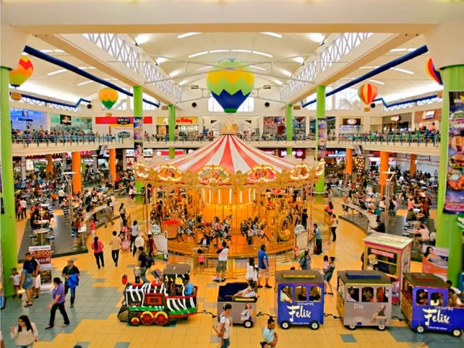 ALQUILER LOCAL COMERCIAL EN ALBROOK MALL 103,67 MT2 , 157.01, MT2 LT.
