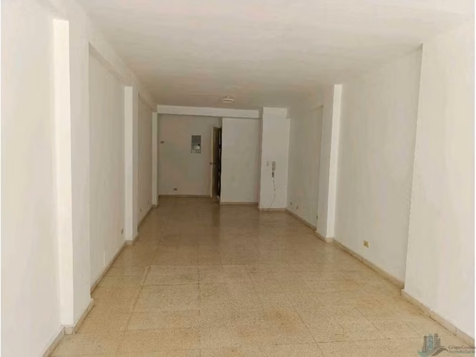 ALQUILER LOCAL COMERCIAL EN ALBROOK MALL 103,67 MT2 , 157.01, MT2 LT.