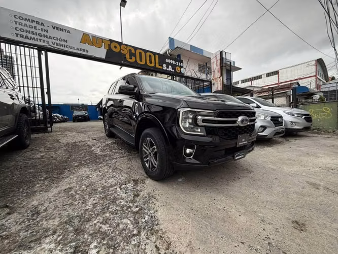 FORD EVERETS AÑO 2023 AITOMATICA/ DIESEL 4x4 BITURBO GARANTIA VIGENTE CON FORD