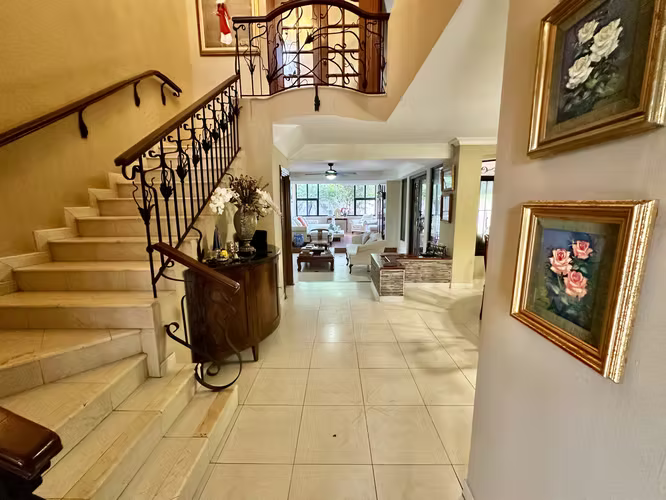 Venta de casa en Altos de Panamá, Villa de Vizcaya